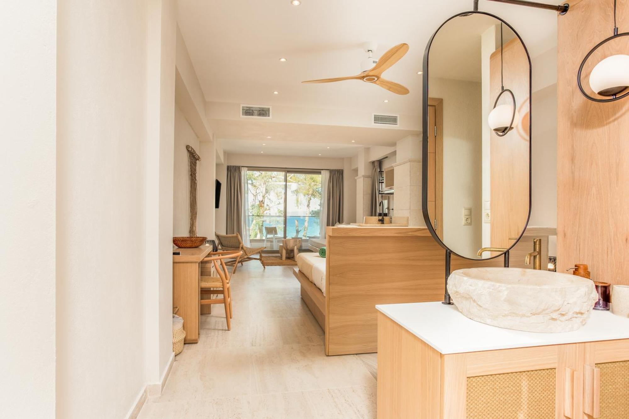 Mako Sea & Suites Pefkochori Rum bild